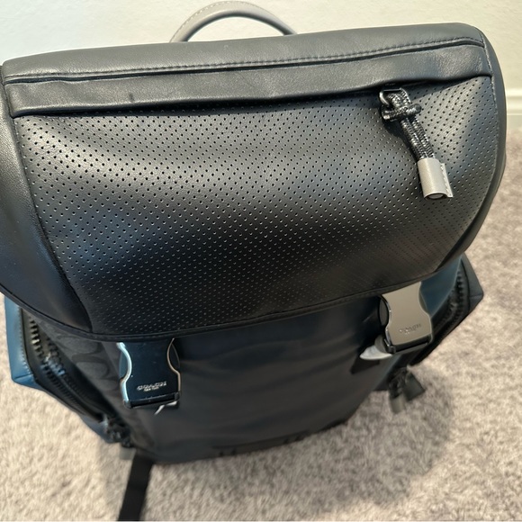 Brand New - Coach Ranger Backpack with Signature Canvas Pieced Patchwork - Picture 8 of 9